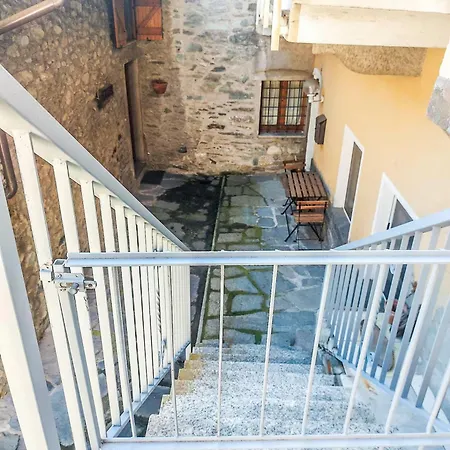 Delightful And Cozy In * Châtillon